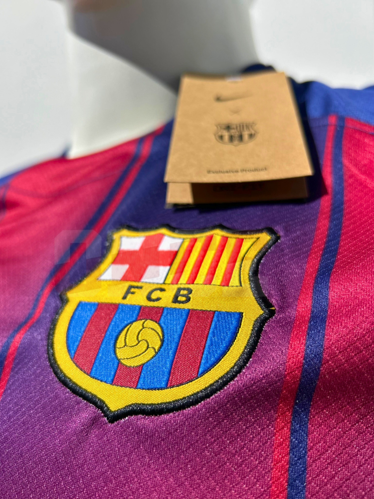 Barcelona 25/26 | Local | Més que un Club